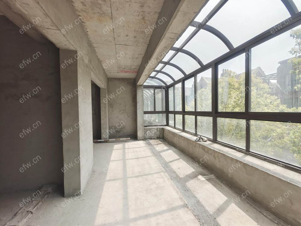 在卖的 看房联系 土建已做好！