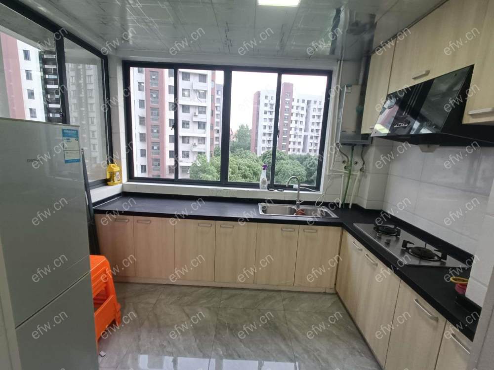 诚心出租 家具家电齐全 拎包入住
