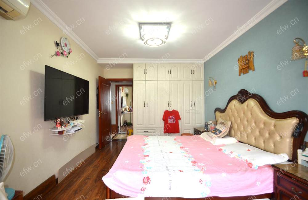 惠龙新村F区，4楼精装，2室1厅12