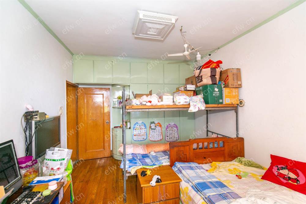 随时看房房东自住装修保养好