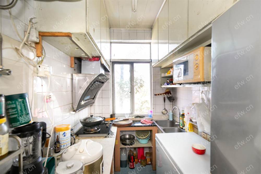 随时看房房东自住装修保养好