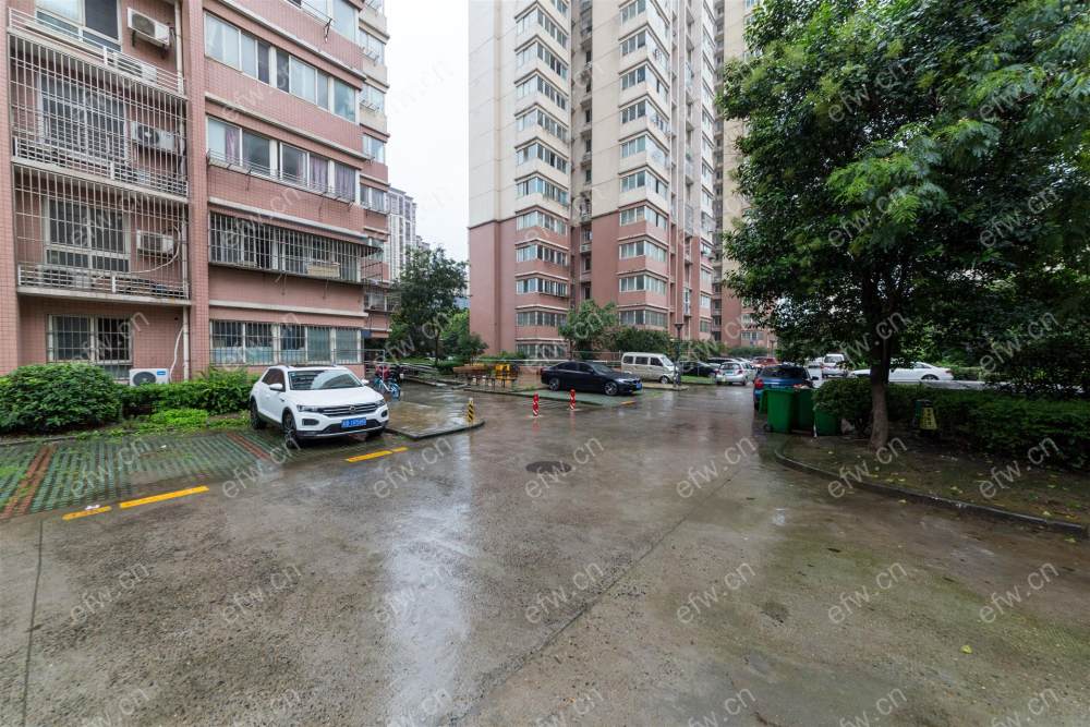 新惠家园 1楼精装修 房东诚售