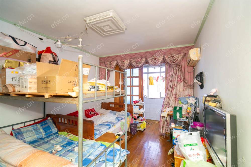 随时看房房东自住装修保养好
