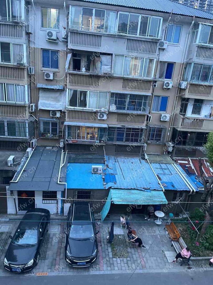 租客10天后到期可以看房，，，