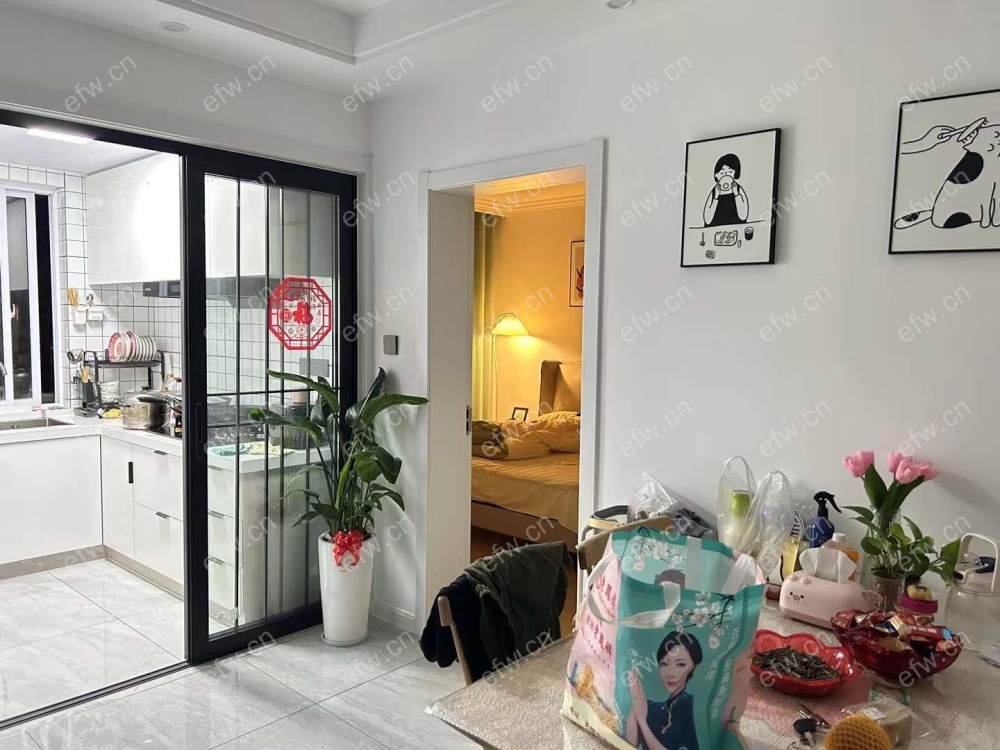 自住婚装两房出租