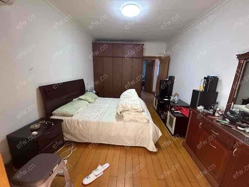 精装2室，诚心出租....