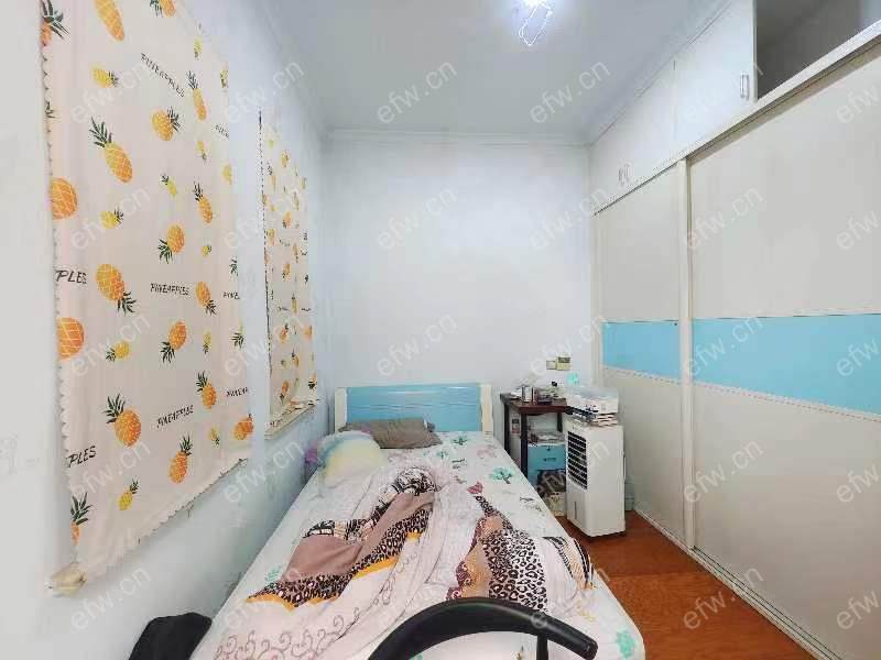 华府庄园四区 5室2厅