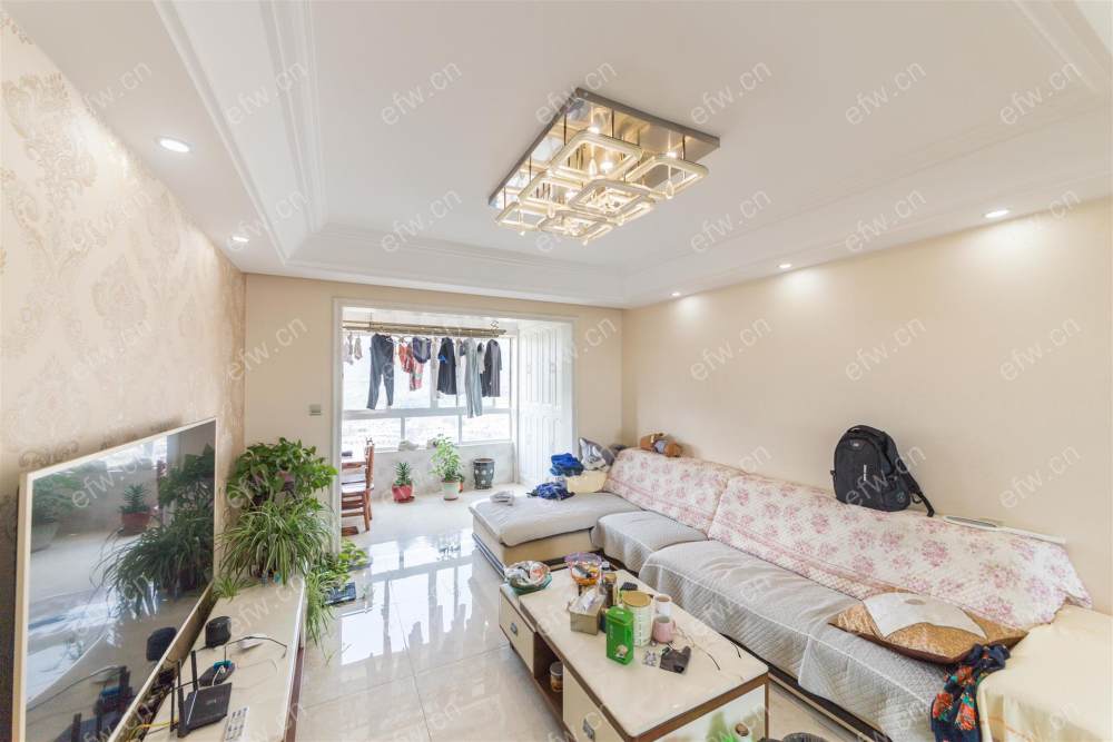 village 经典room房 东边户 全明 精装修！