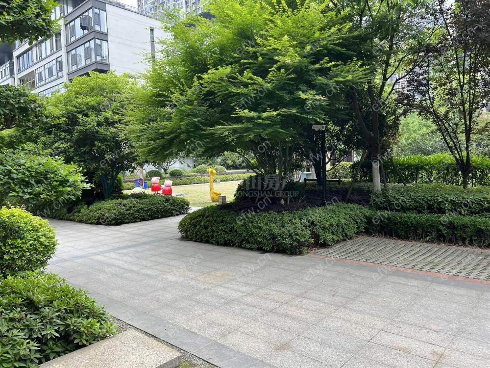 富力运河十号  3室2厅，带车位价格可商160万