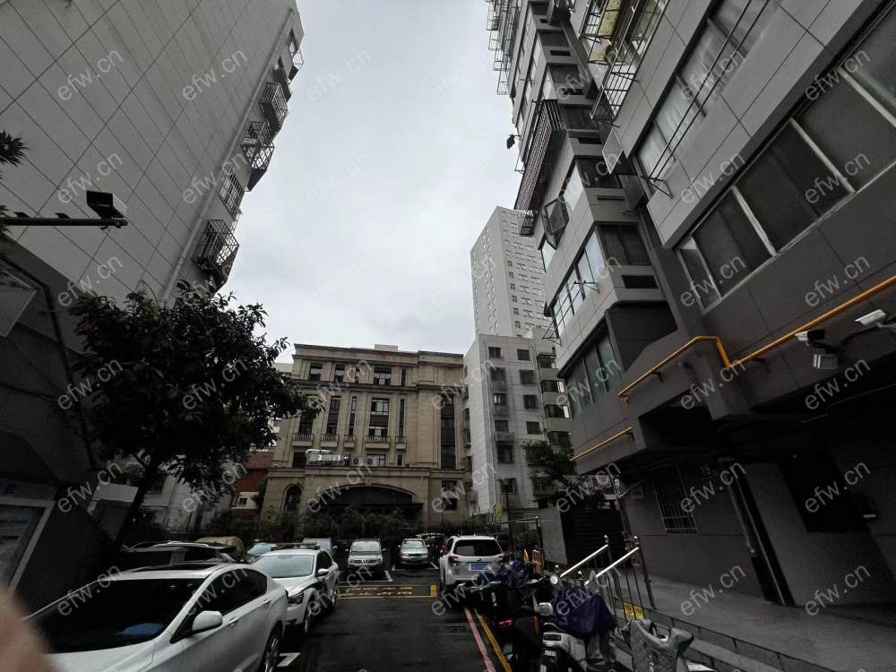 新开河电梯房中间楼层