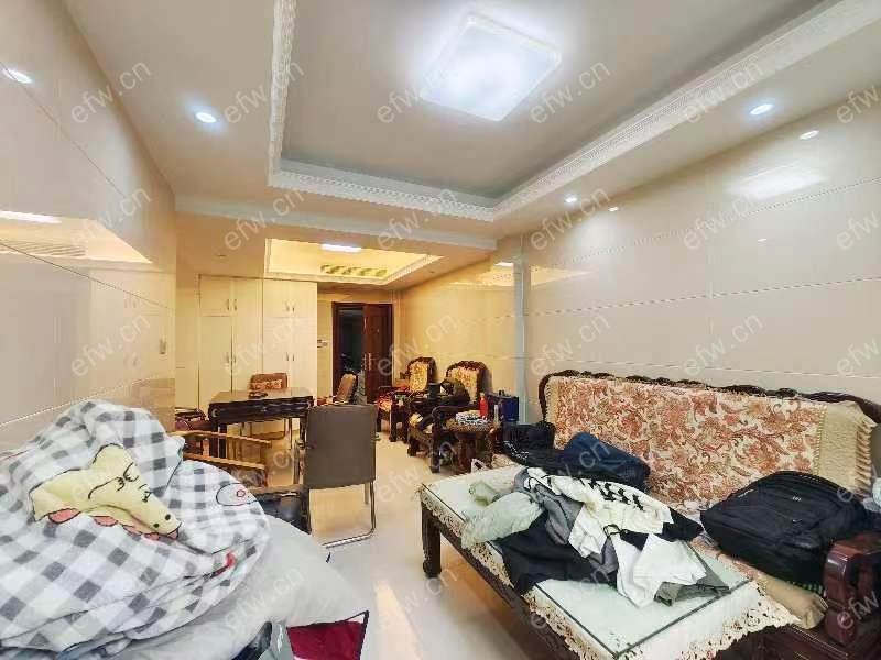 华府庄园四区 5室2厅