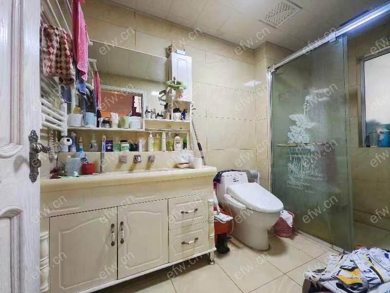 华府庄园四区 5室2厅