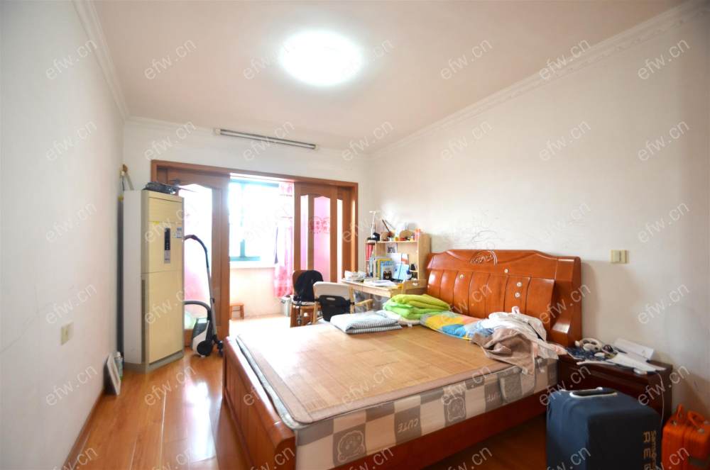 芦庄一区自住装修好房 拎包入住！
