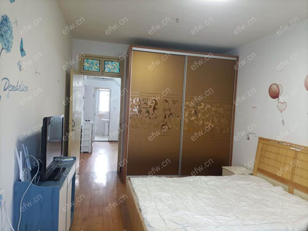 西门锡惠弄一室一厅出租老式精装修拎包入住