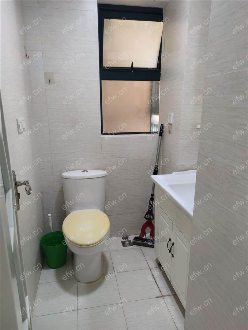 富城湾精装1室  随时看房 拎包入住