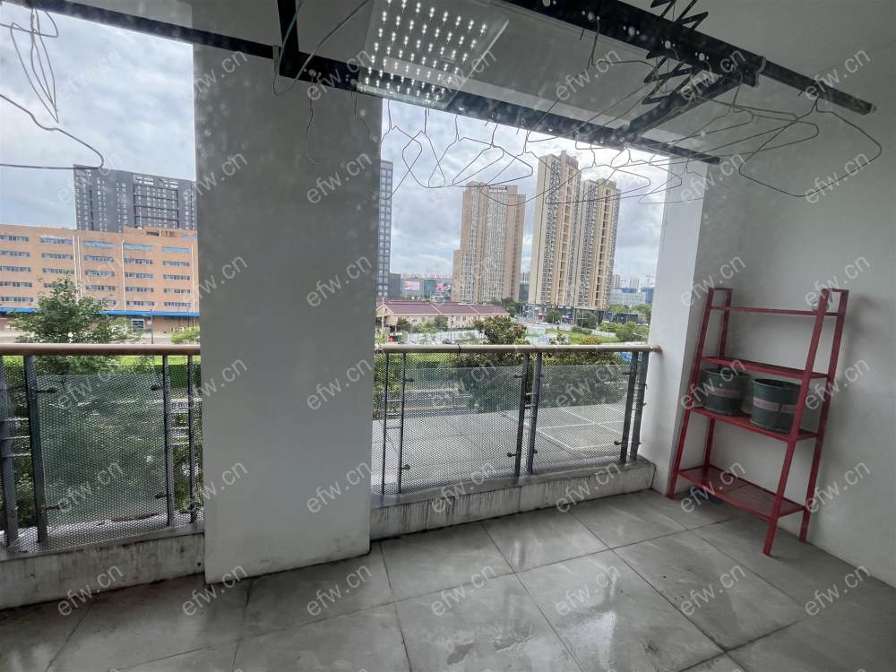 金科东方水榭(东方王榭) 3室2厅  房东说不管什么价格租出去给2000现金奖励