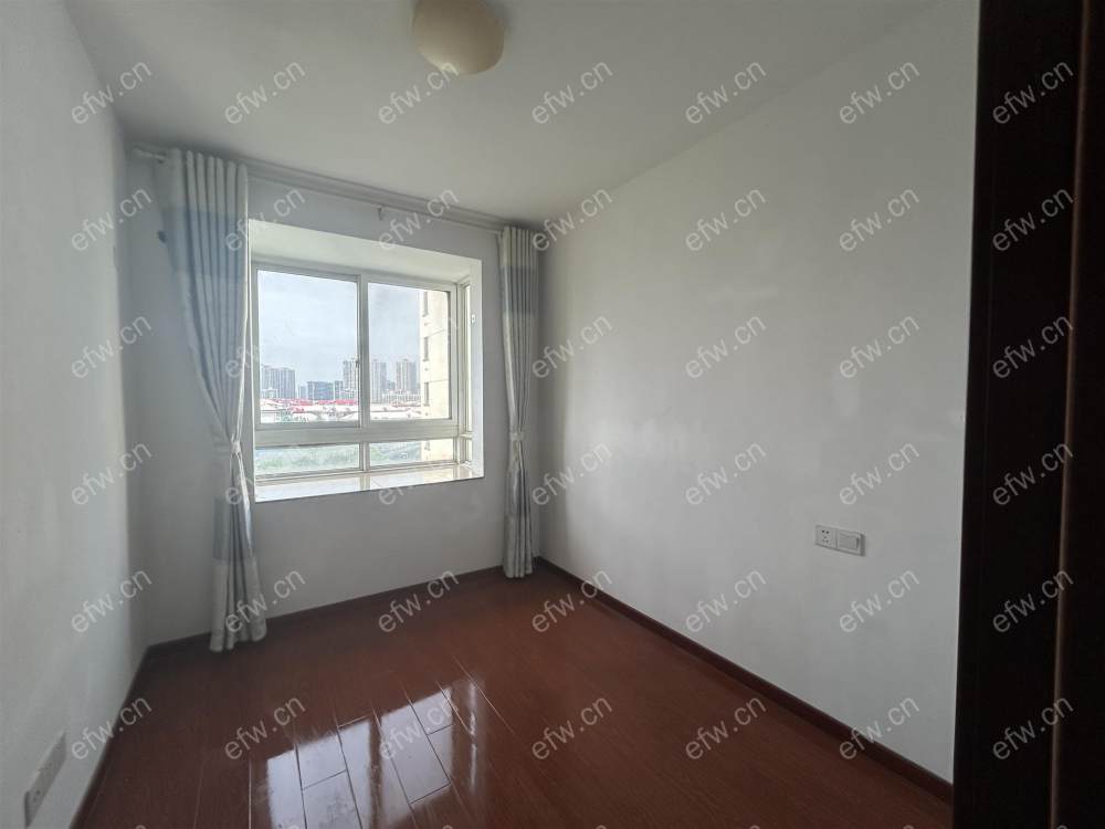 3室 经典room房 东边户 全明 精装修！