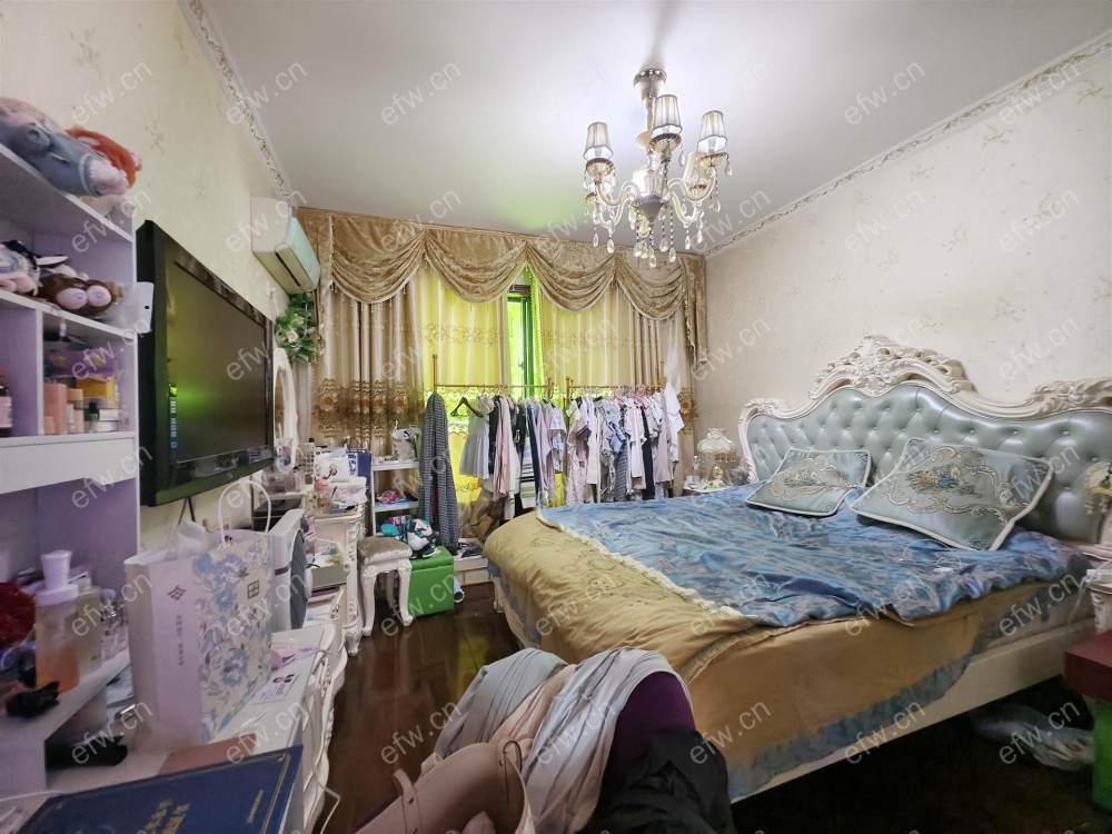 金都花园 精装  拎包入住二层