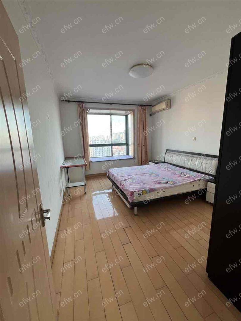 广石家园小区后一排精装三房