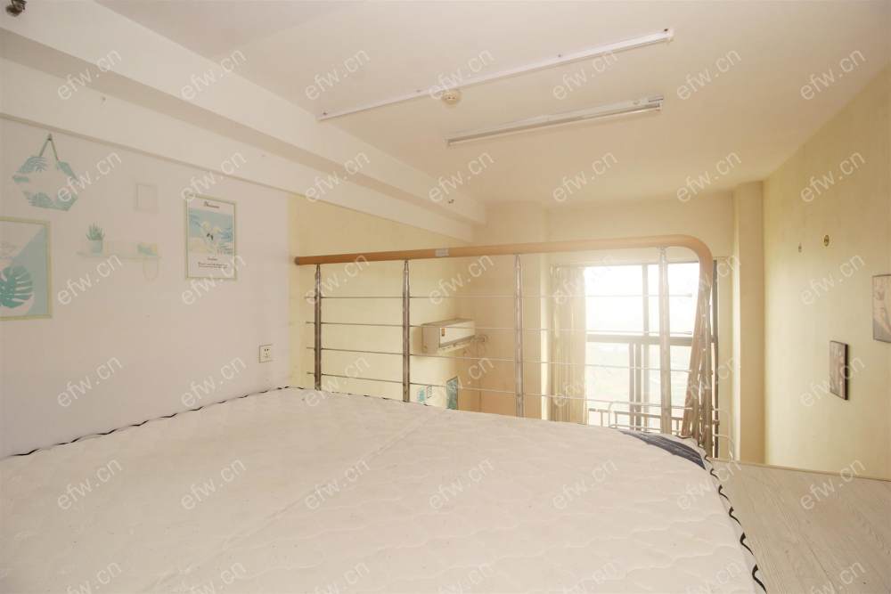甲壳虫2933小区 1室1厅