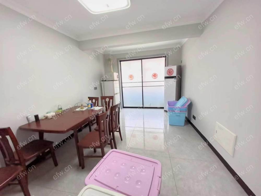 金城新村      芦庄菜场附近       一室一厅  三楼 精装