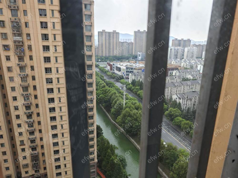 新街家园 2室2厅   看房方便