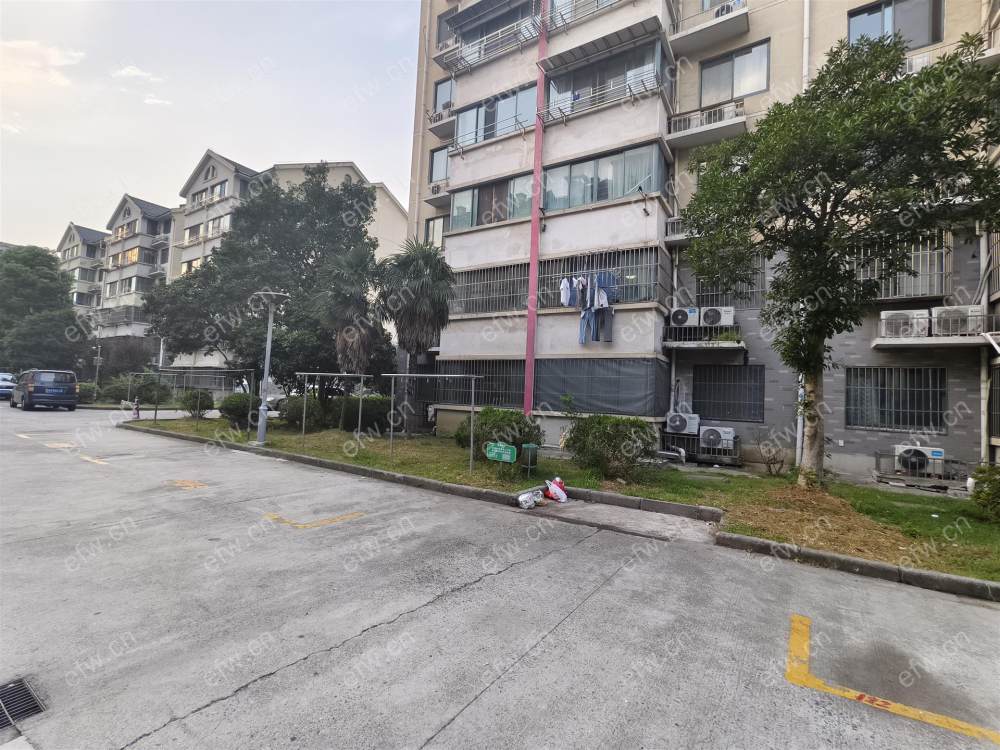 民丰西苑精装3房带边窗