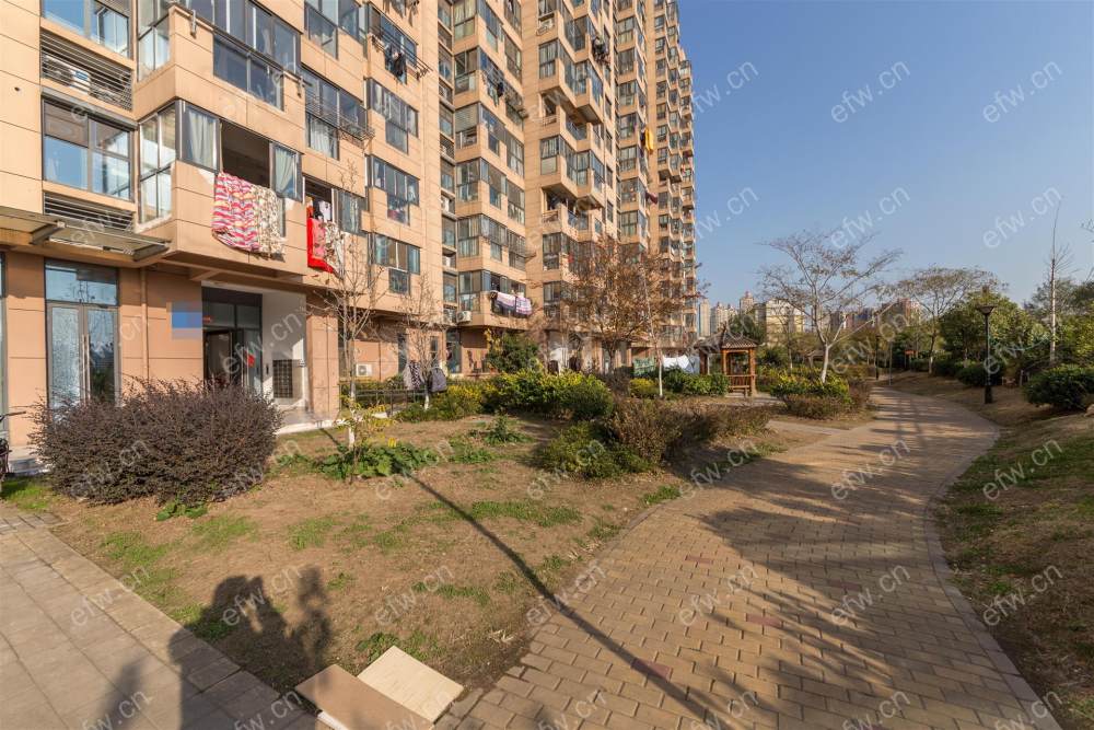 港龙维景湾精装修电梯3房