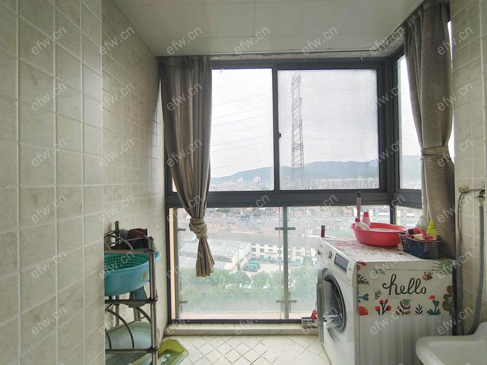 梁溪河畔 自住装修 有车位 方便