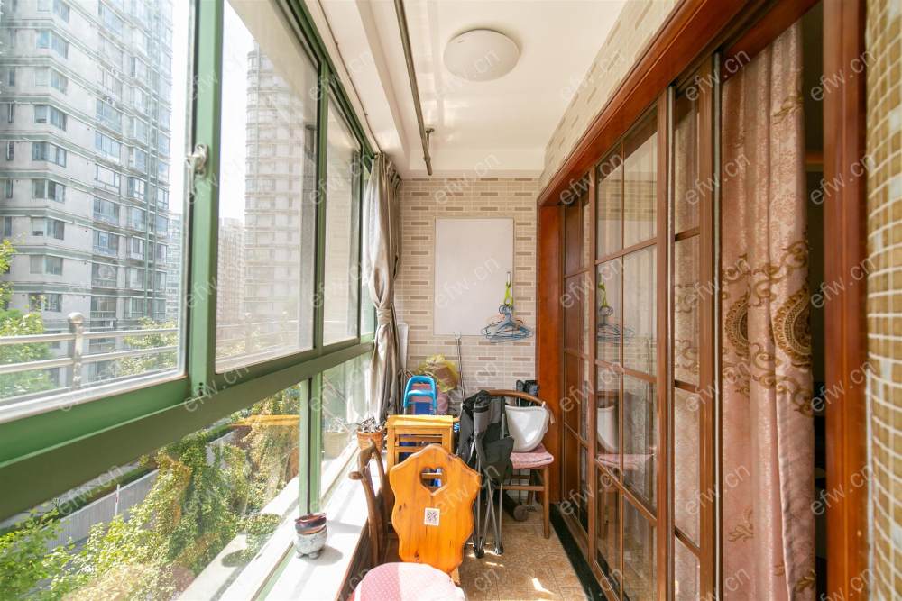 奥林花园A区自住装修拎包入住