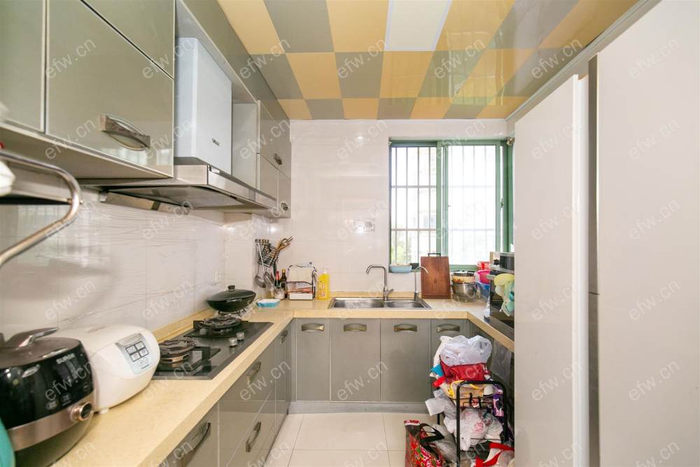 奥林花园A区自住装修拎包入住