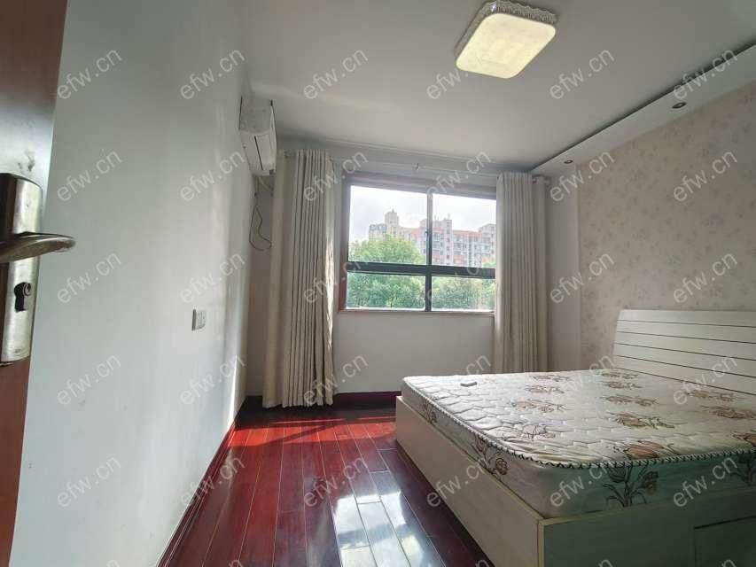 蠡溪苑   精装两房，装修干净设施齐全，钥匙在中山红山花园店
