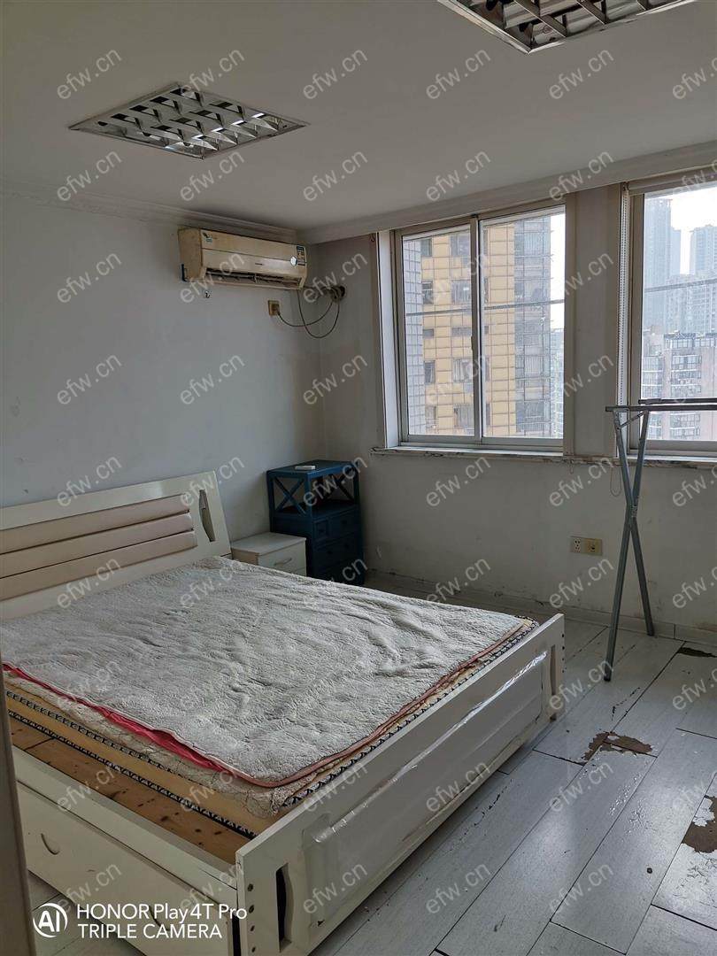 兴源北路638号（金马商城）精装1室  随时看房 拎包入住