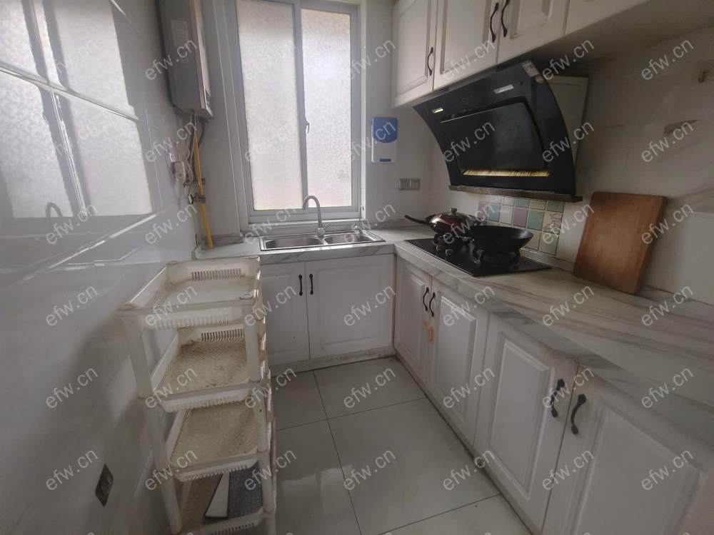 芦庄六区精装1室  随时看房 拎包入住