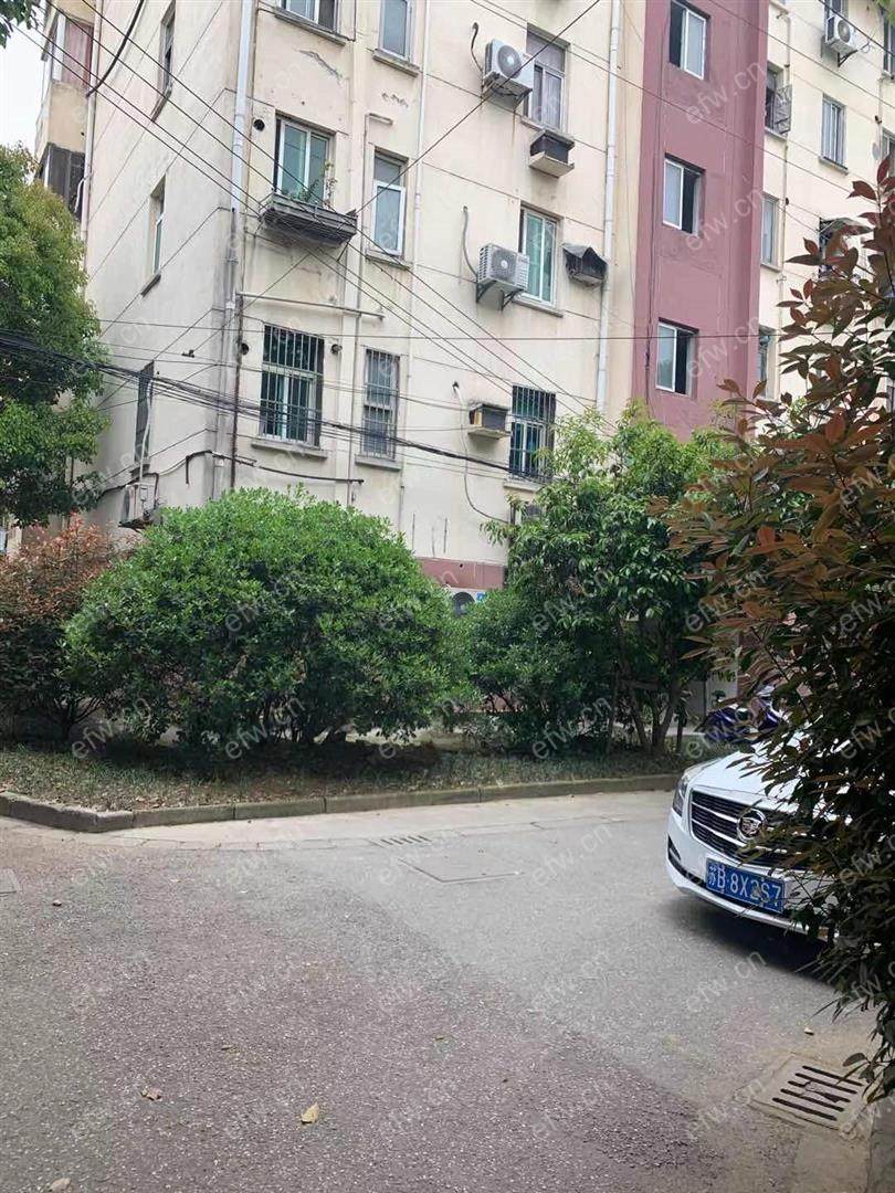 刘潭新村精装2室  随时看房 拎包入住