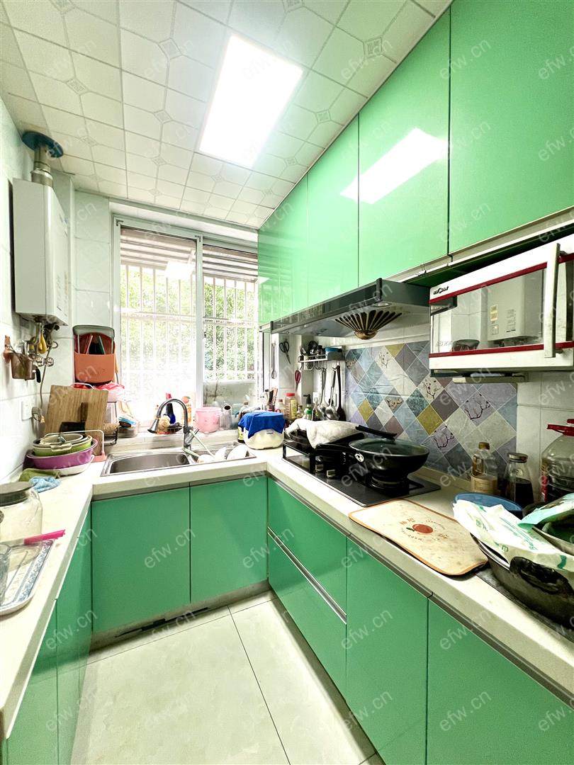 婚装全明东边户2房,刘潭二村 格局工整合理