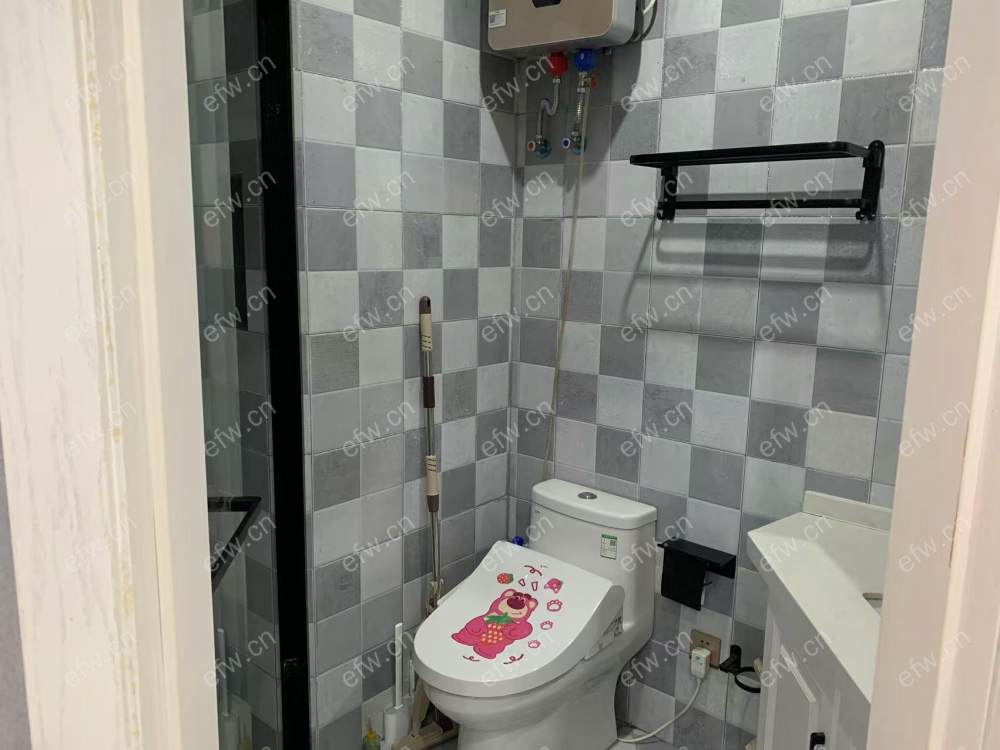 精装两房