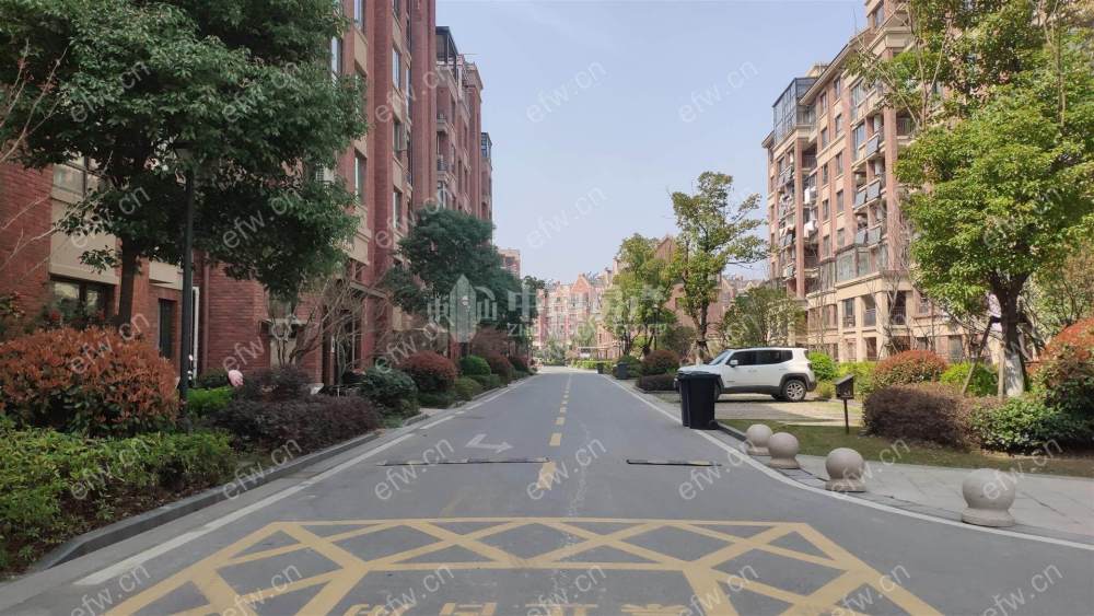东亭小学春江分部，排小高层，一梯三户