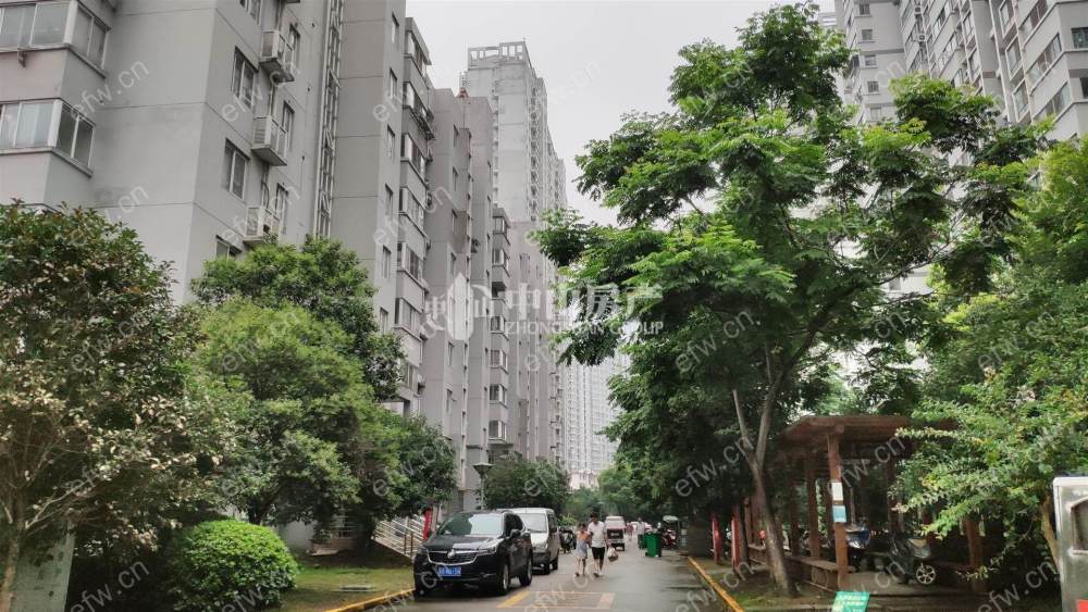广益景苑位置好，环境优雅，92平米精装2房