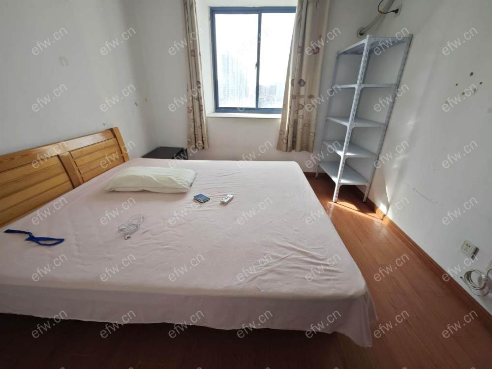 精装修拎包入住看房方便