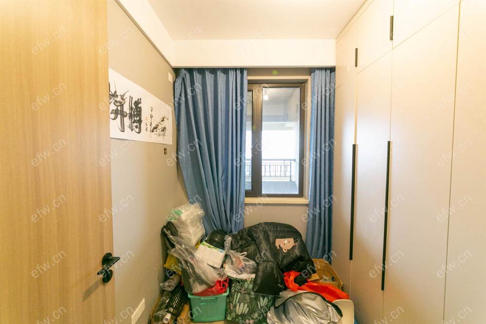 华润公元九里三房，满五