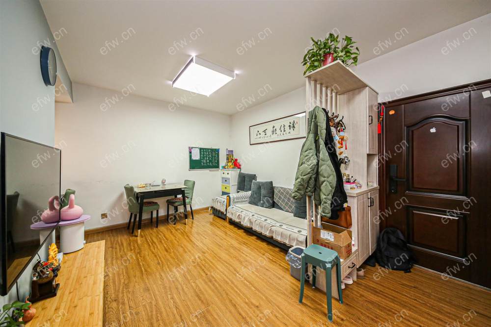 全屋精装自住装修，带地暖