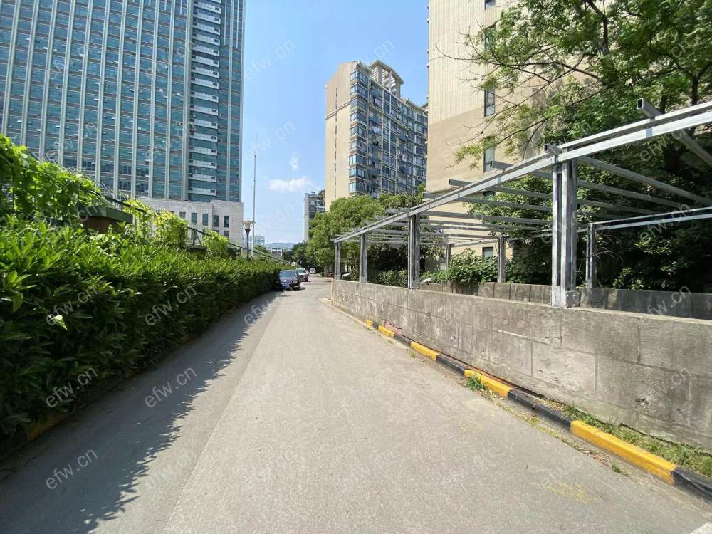 金色江南二期精装三房中层3开间南不靠路