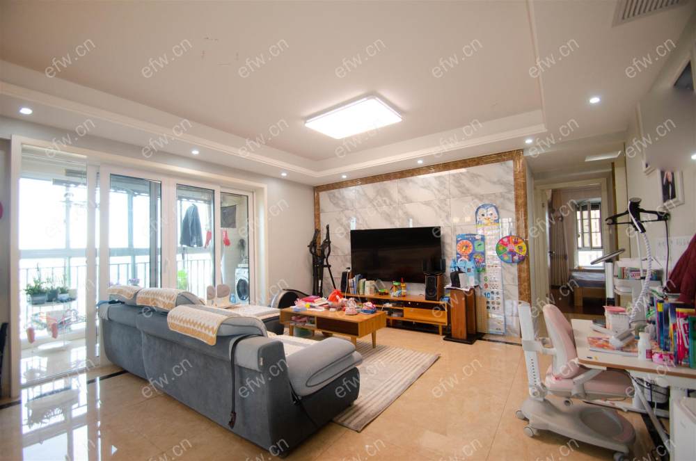 金科世界城C区运河景观房 拎包入住！