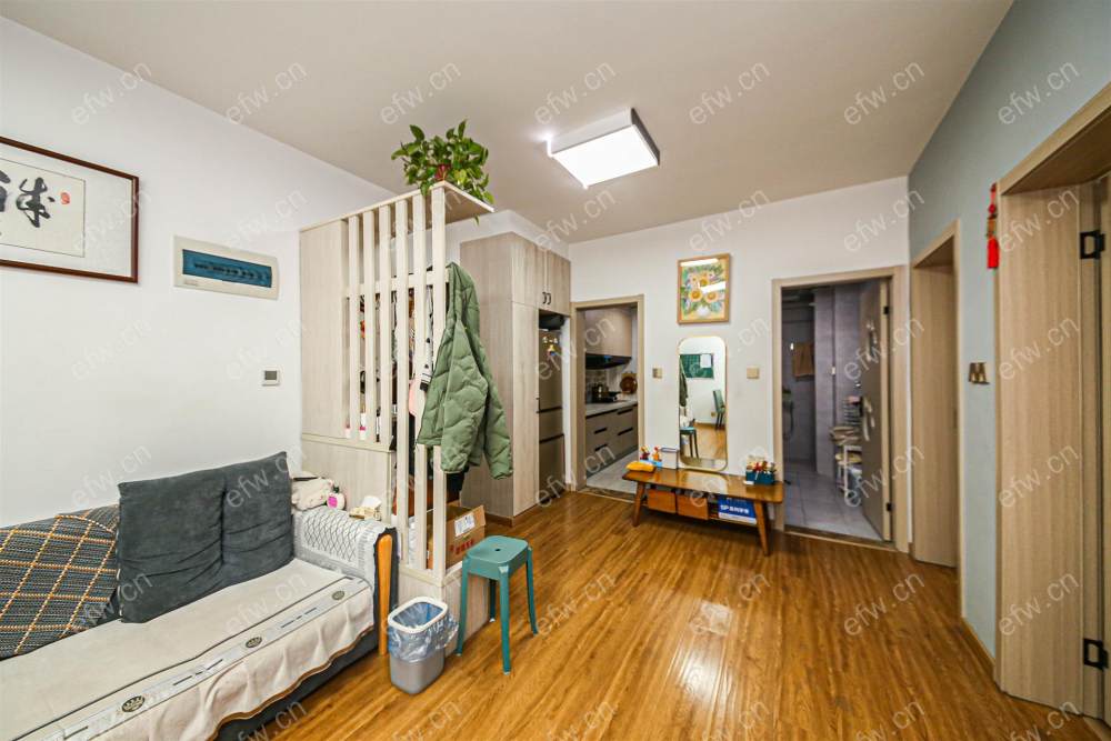 全屋精装自住装修，带地暖