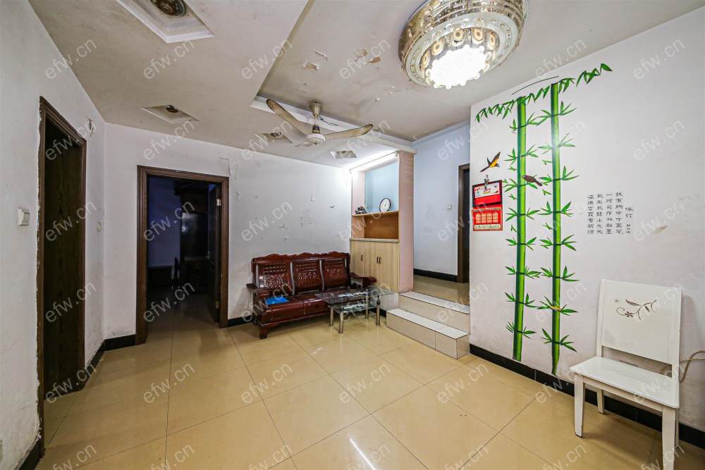 带院子 地段好 看房方便