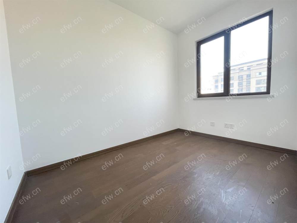 room房豪装拎包即住,village尽享优雅品质,多重阳台+飘窗