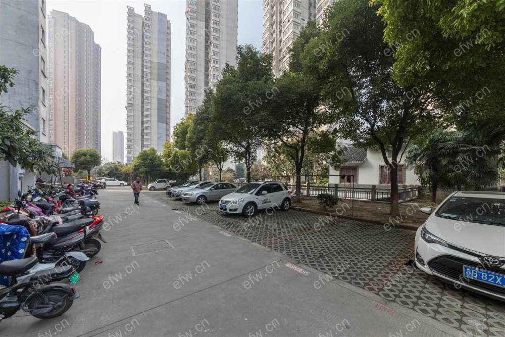 精装小两房拎包入住