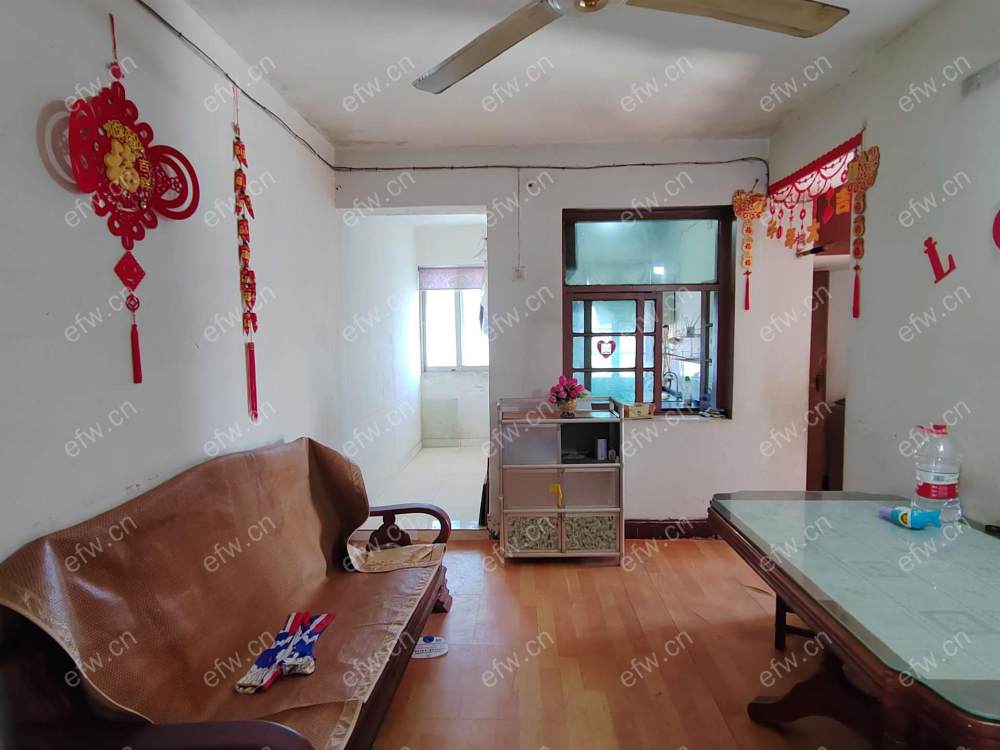简单装修，诚心出租，可谈