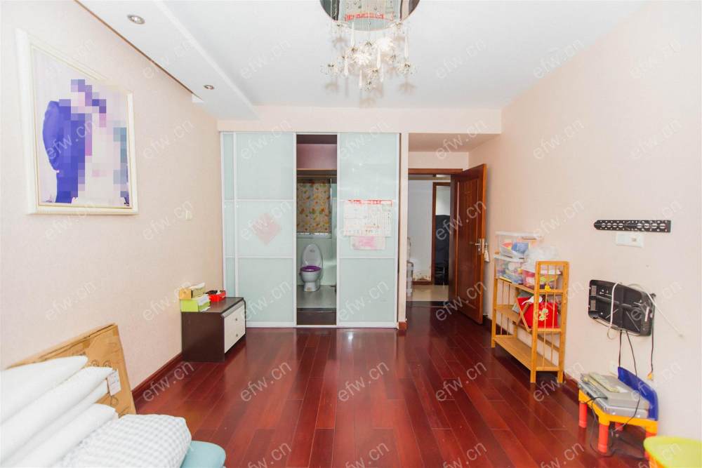 room房豪装拎包即住,village尽享优雅品质,多重阳台+飘窗